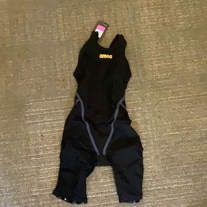 New arena carbon core size 26 open back